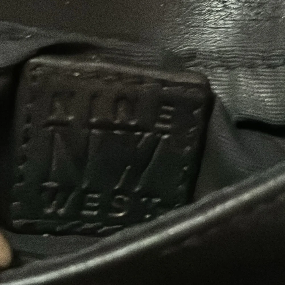 Leather Nine West-Crossbody-Black-6x8 Envelope Style-Flap Closure